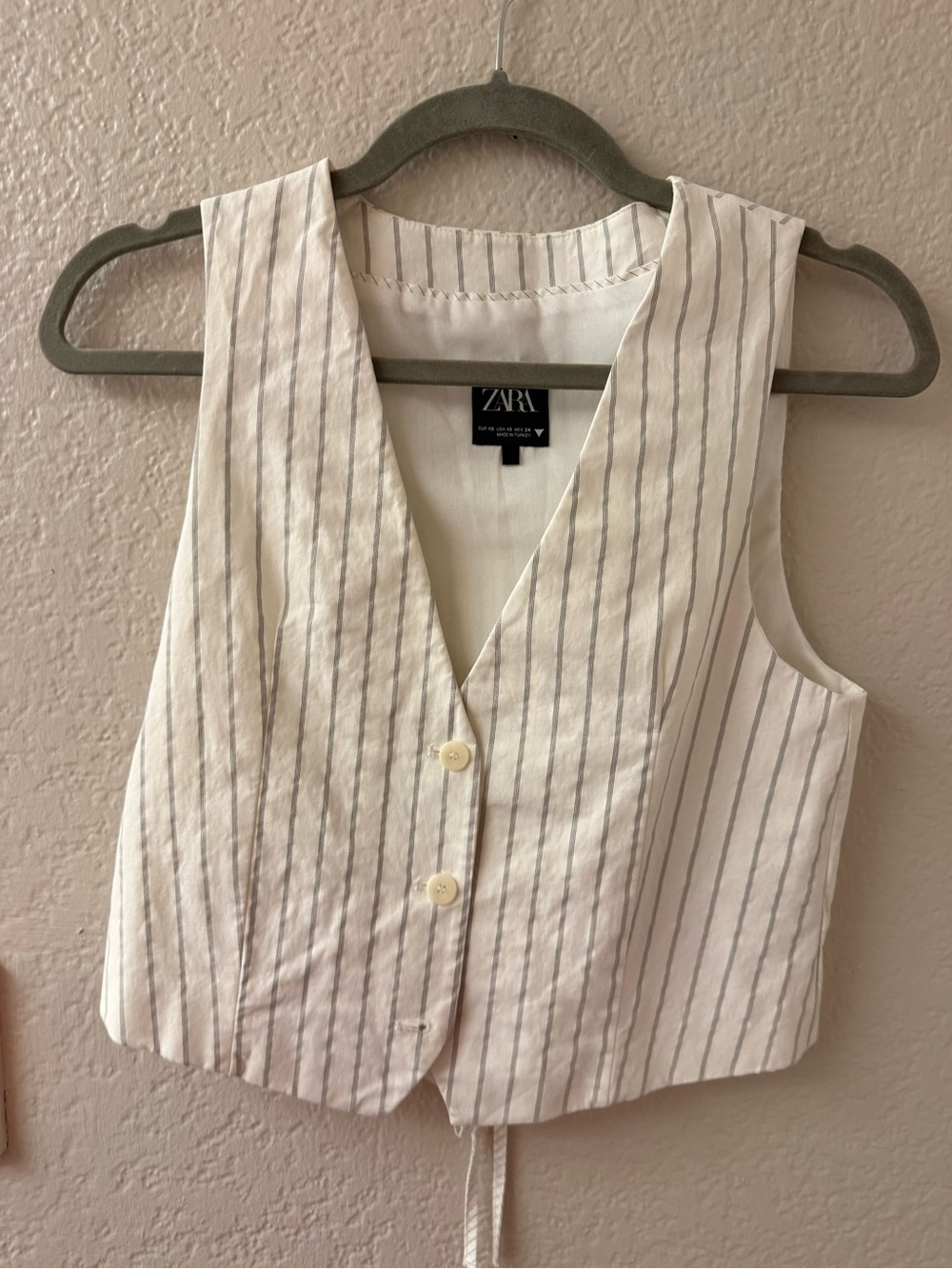 Zara Cream & Gray Pinstripe Sleeveless Vest